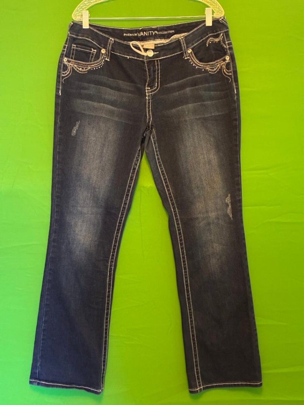 Premium Vanity Collection Women’s Boot Cut Embellished Y2K Jeans Size 31W x 33L